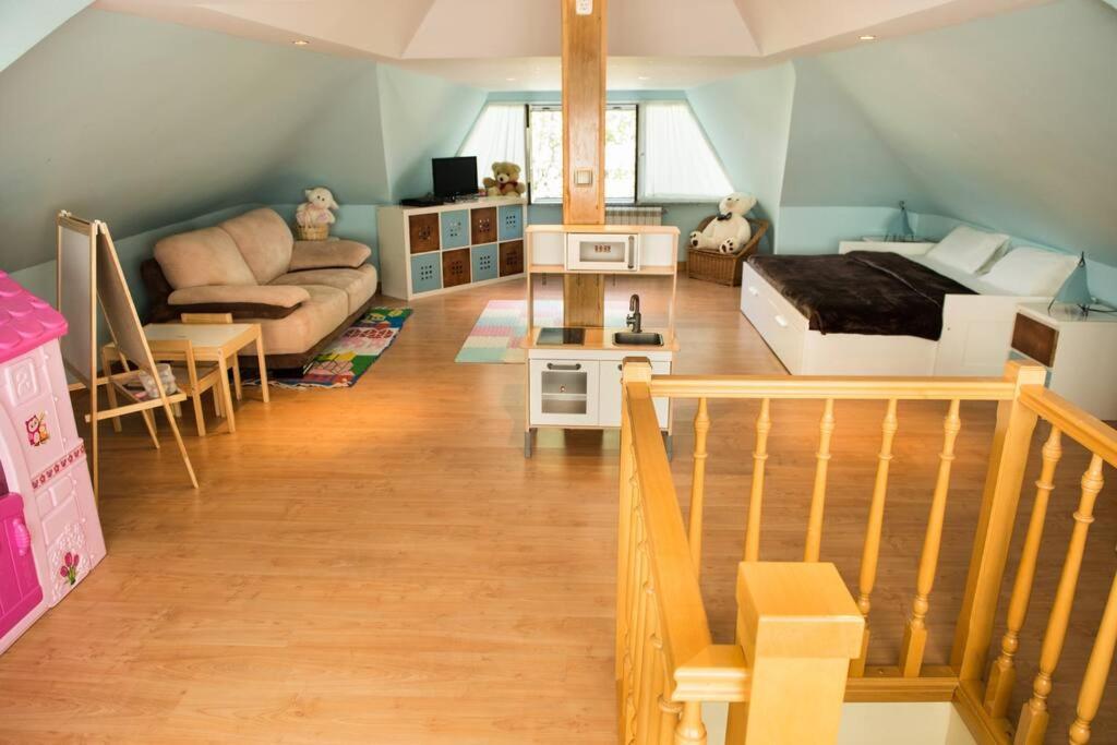Chalet De 5 Habitaciones En La Sierra De Madrid El Olivo De Miraflores Miraflores de la Sierra Esterno foto